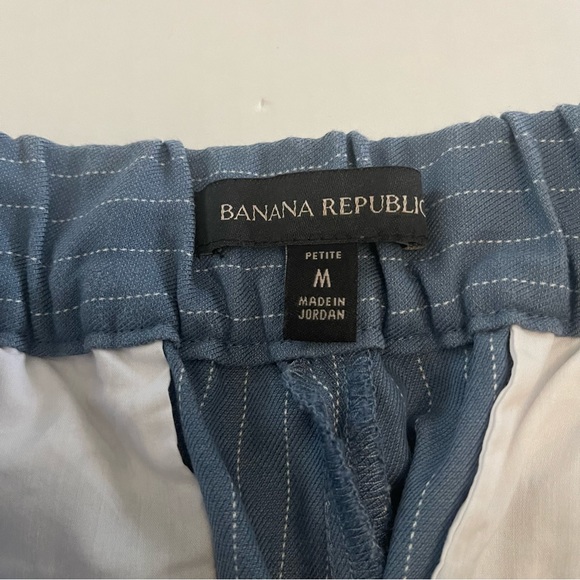 Banana republic cropped wide leg elastic waist pinstriped pants. Size pm - Picture 3 of 4